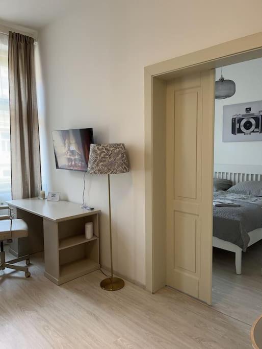 Leger Residence Apartment Прага Экстерьер фото