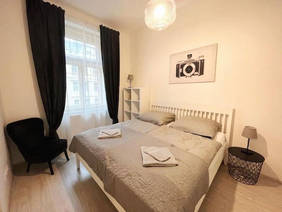 Leger Residence Apartment Прага Экстерьер фото